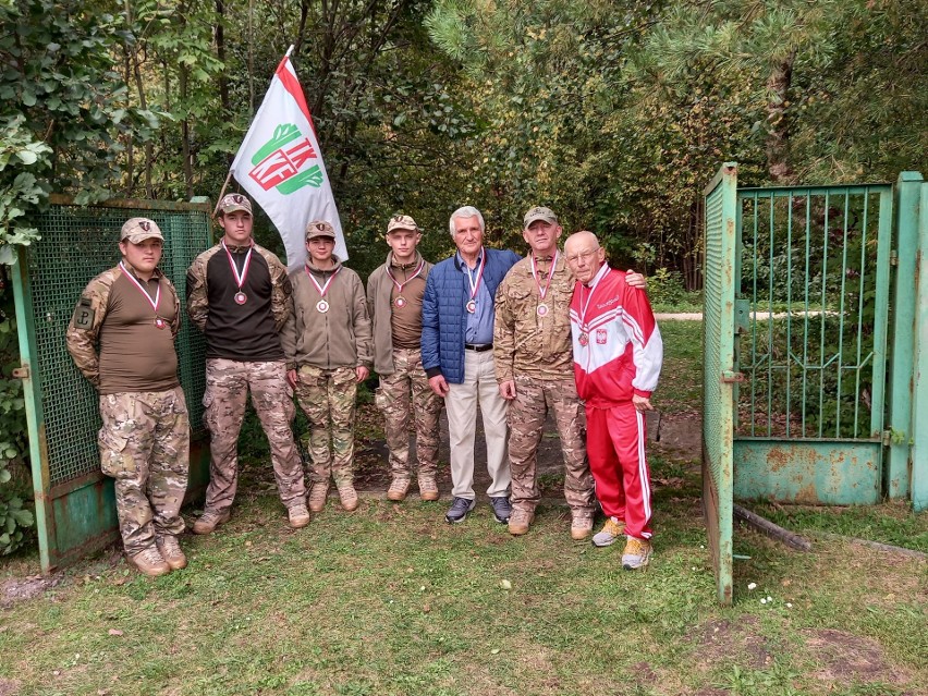 W Bukowej odbył się 24. Cross Piekielnica. Najlepszy był Piotr Koń z Fałkowa, drugi Jarosław Lubiński z powiatu jędrzejowskiego [ZDJĘCIA]