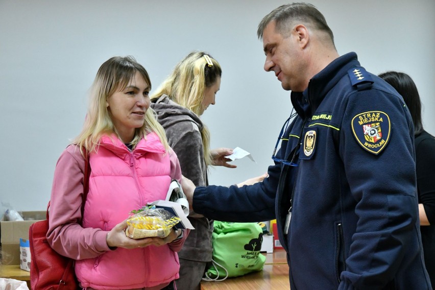 Świąteczne wypieki trafiły do uchodźców wojennych z Ukrainy.