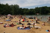 Upał w Łodzi: Tłumy plażowiczów w Arturówku