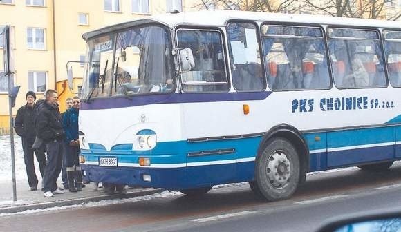 Na przystankach powinny wisieć rozkłady jazdy wszystkich autobusów, nie tylko kursów PKS Chojnice.