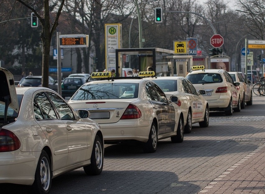 Kierowcy taksówek firmy Green Cab mają żal do firmy, że...