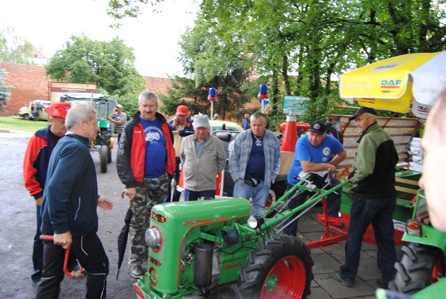 W ostatnich latach powiat wspierał m.in. działania Klubu Miłośników Starych Ciągników i Maszyn Rolniczych „RETRO-TRAKTOR”w Golubiu-Dobrzyniu