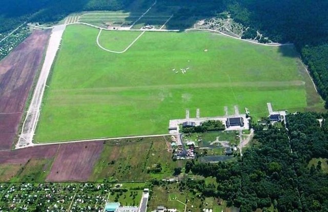 towarzyszenie Białostocka Szkółka Piłkarska Jagiellonia wydzierżawiła od miasta ziemię na Krywlanach na budowę boisk