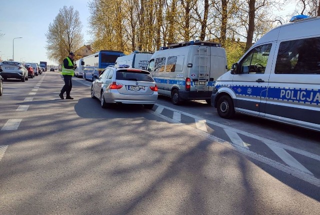 Policja przeprowadzać będzie regularne kontrole kierowców świadczących usługi tego typu