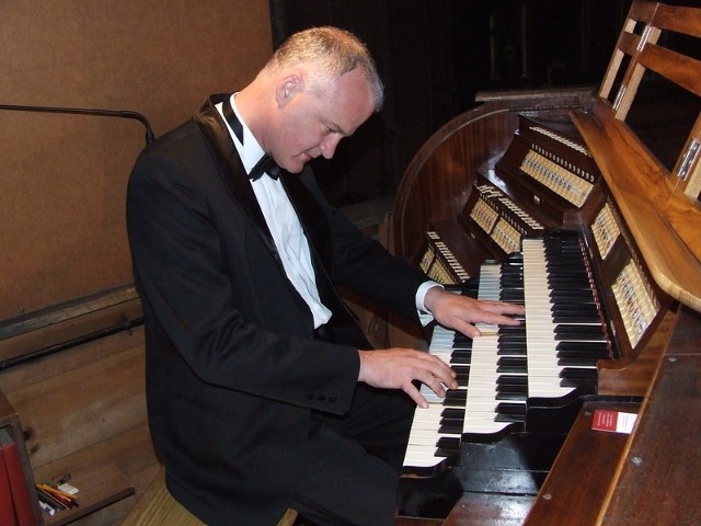 Przemysław Kapituła zagrał na organach w farze