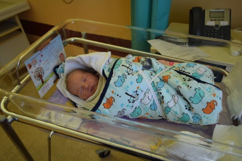 Antosię z Rybnika, pierwsze dziecko urodzone w 2020 roku w...