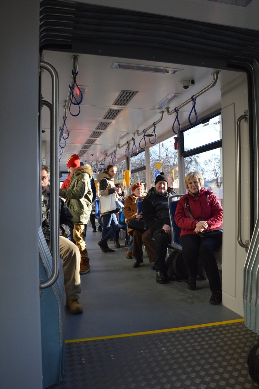 Nowe tramwaje modertrans moderus beta we Wrocławiu