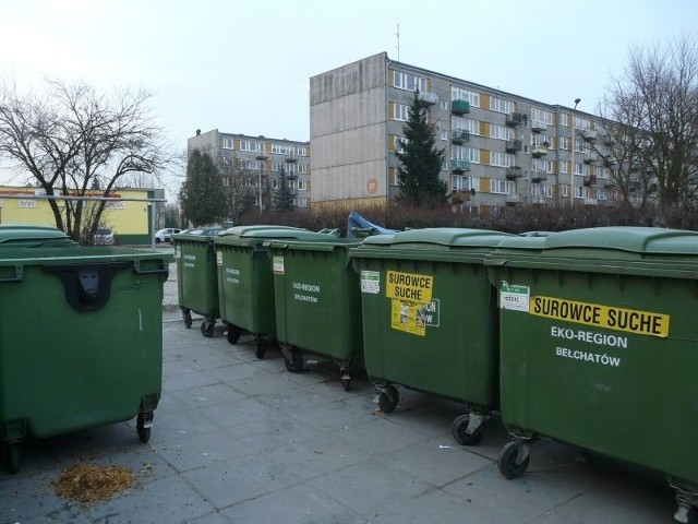 Na razie pabianickie kontenery opróżnia Eko-Region...