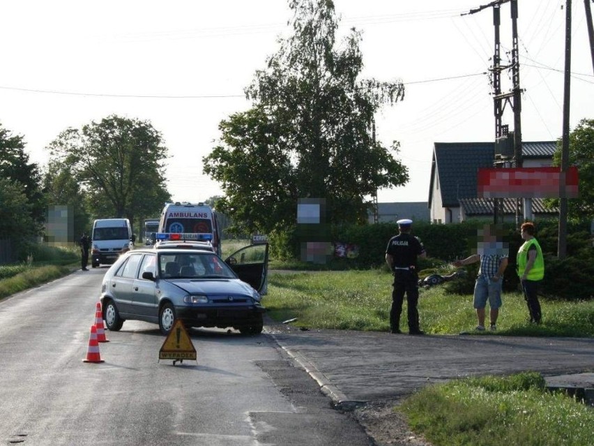 Wypadek w miejscowości Podzamek Golubski. 23-letni motocyklista trafił do szpitala [zdjęcia]