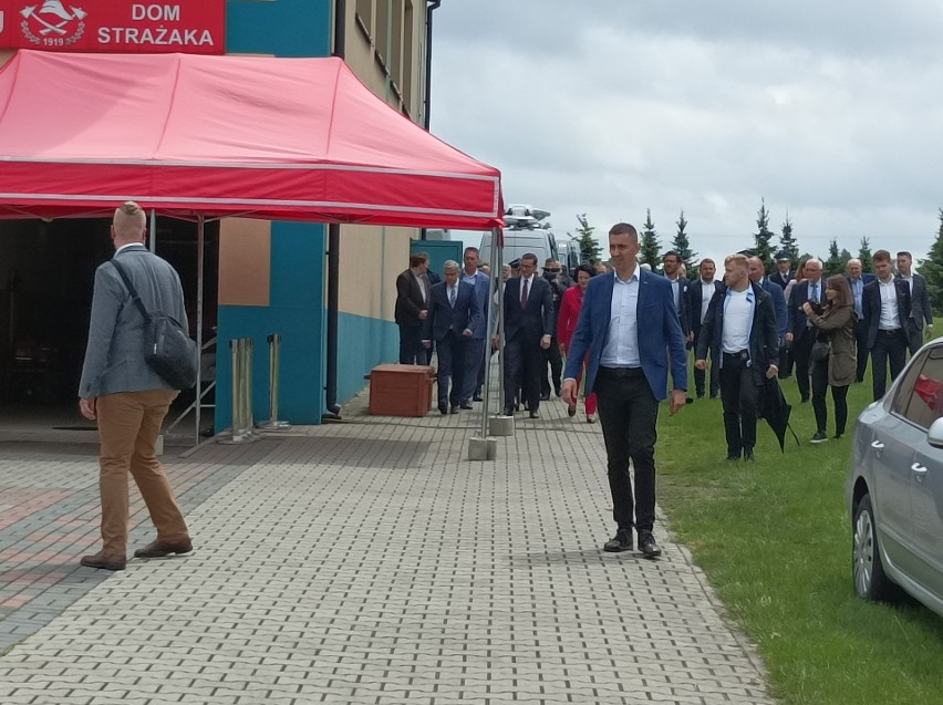Premier Morawiecki w Zendku. Rozmawiano o sojuszu z Kukiz'15, wyborach samorządowych i straży pożarnej