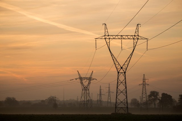 W dniach 20-24 marca firma Enea w kilku miejscach zaplanowała tymczasowe wyłączenia prądu. Przejdź dalej i sprawdź, czy będziesz miał prąd w swoim domu >>>