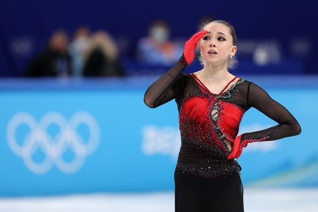 Kamiła Walijewa podczas Zimowych Igrzysk Olimpijskich w Pekinie 2022 była w wieku „ochronnym” i nie można do dzisiaj przedstawić wyników jej testu antydopingowego