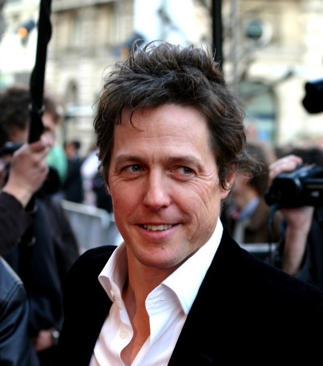 Hugh Grant twierdzi, że " The Sun" włamał się do jego mieszkania, aby uzyskać prywatne informacje