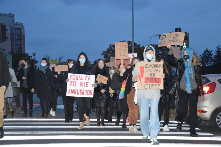 Manifestacja przeciwko wyrokowi Trybunału w Zielonej Górze