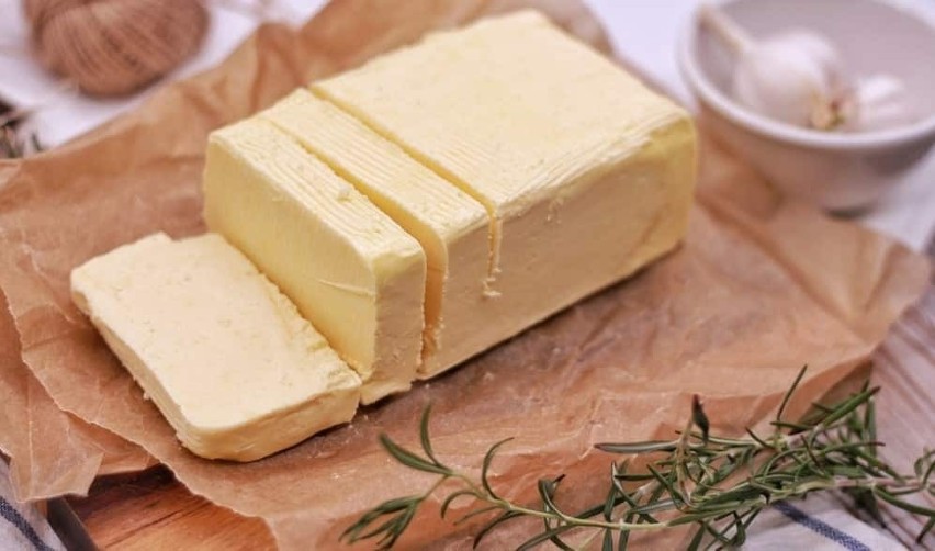 Masło jest uniwersalnym tłuszczem spożywczym o bogatym smaku...