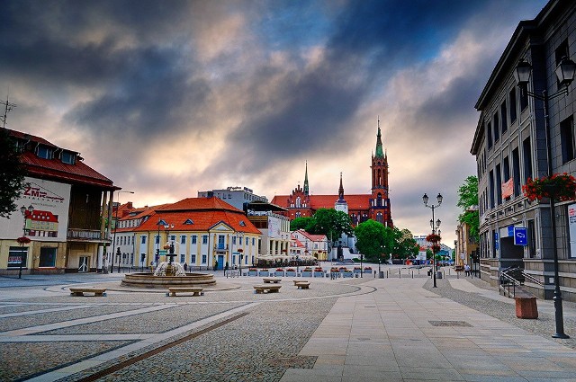 Kto będzie mieszkał w Polskich miastach i na Podlasiu? Największe miasta w Polsce będą się wyludniały. Sprawdź prognozę w swoim regionie. 