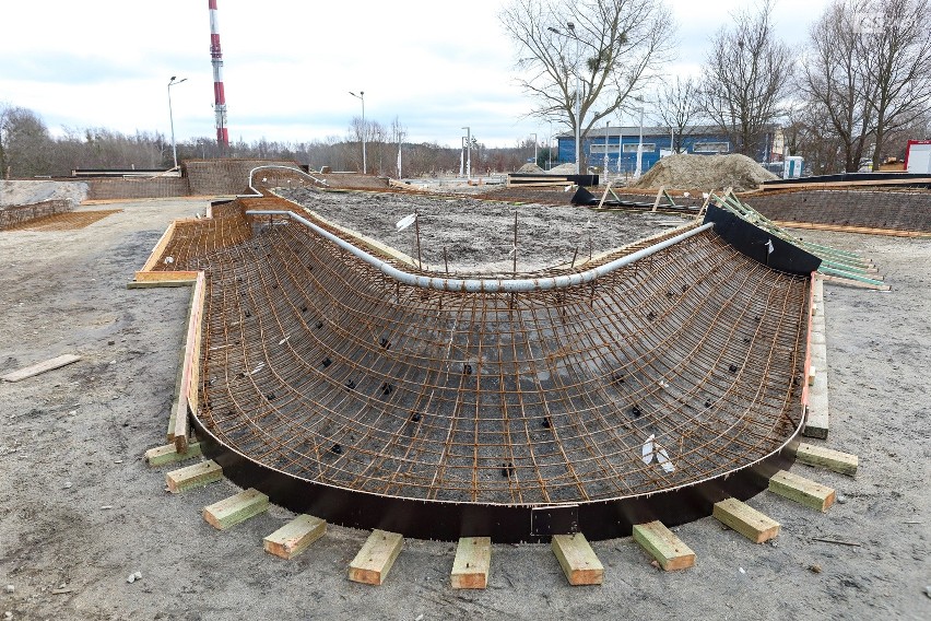 Skatepark powstaje na osiedlu Majowym na prawobrzeżu...