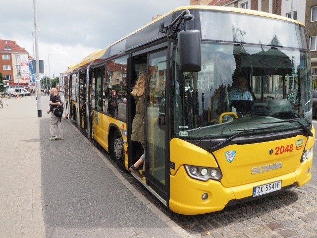 Co z kursami autobusów linii nr 1 z Koszalina do Mielna w wakacje?