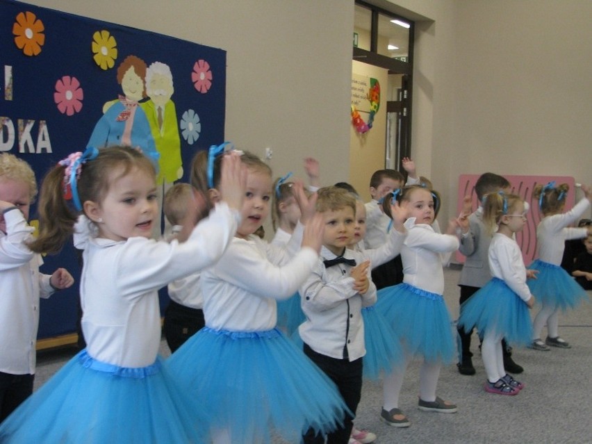 Dzieciaki z Przedszkola Samorządowego w Pacanowie wystąpiły...