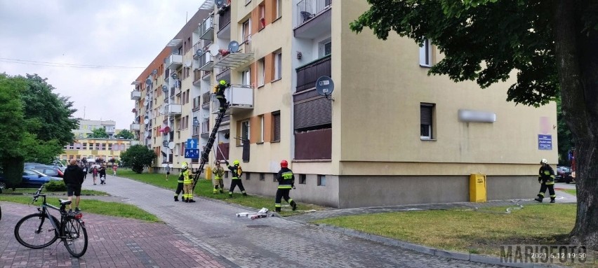 Pożar w mieszkaniu w Ozimku. Strażacy chodzili do niego...