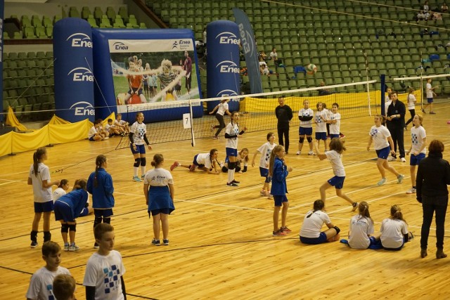 Enea Liga Mini Piłki Siatkowej rozgrywa swoje mecze na 16 boiskach w poznańskiej Arenie