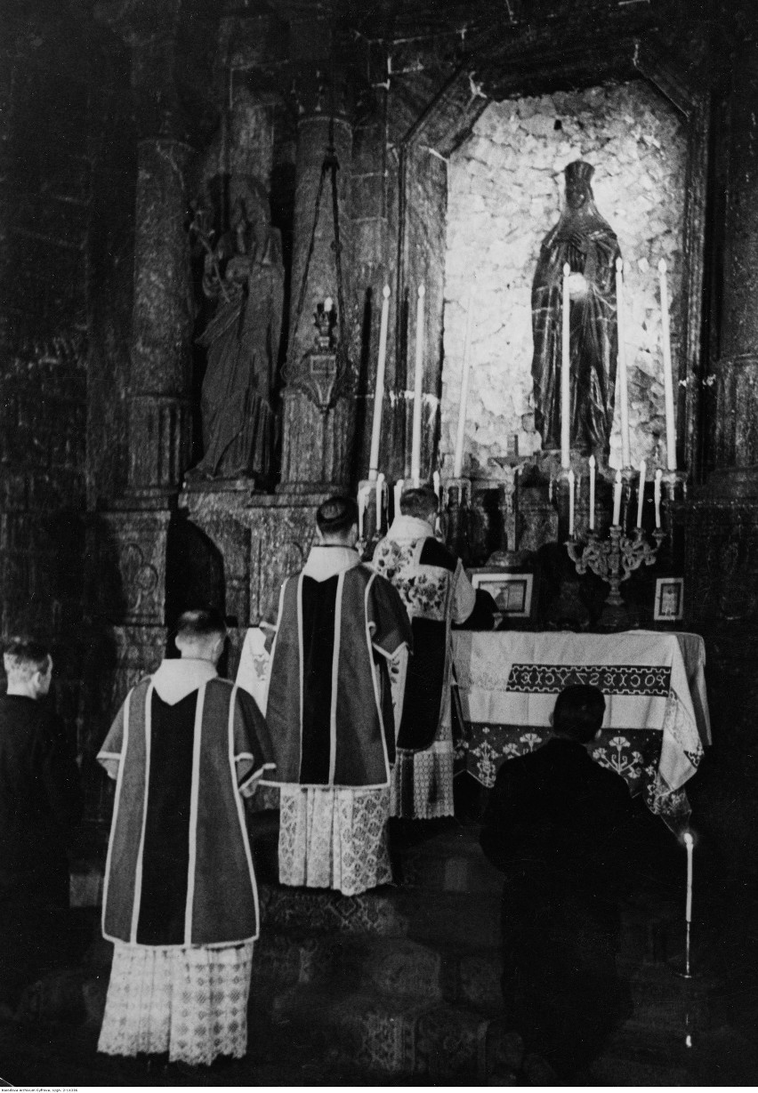 Msza Święta w kaplicy św. Kingi w Kopalni Soli Wieliczka w...