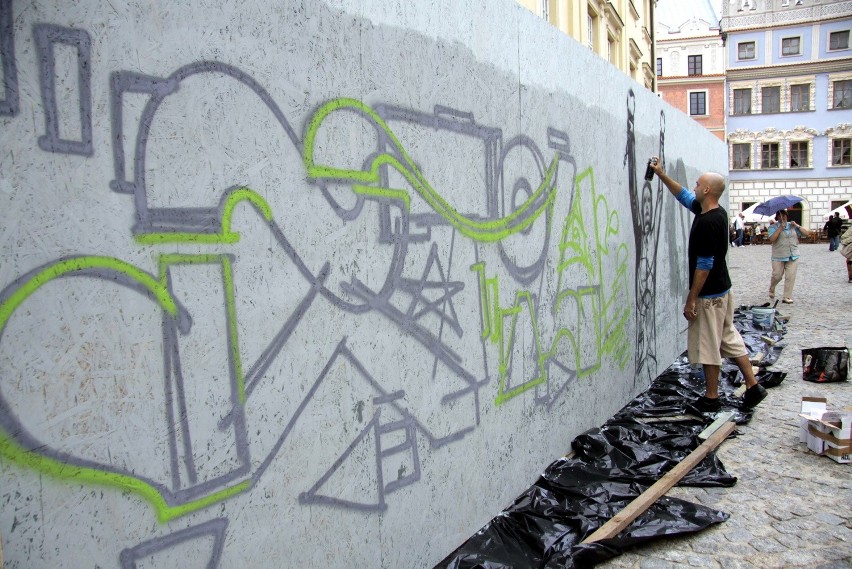 Obchody Lubelskiego Lipca: Pomnik Doli Robotniczej na graffiti (ZDJĘCIA)