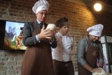 Prezydent Poznania wziął do ręki wałek i ciasto [ZDJĘCIA]