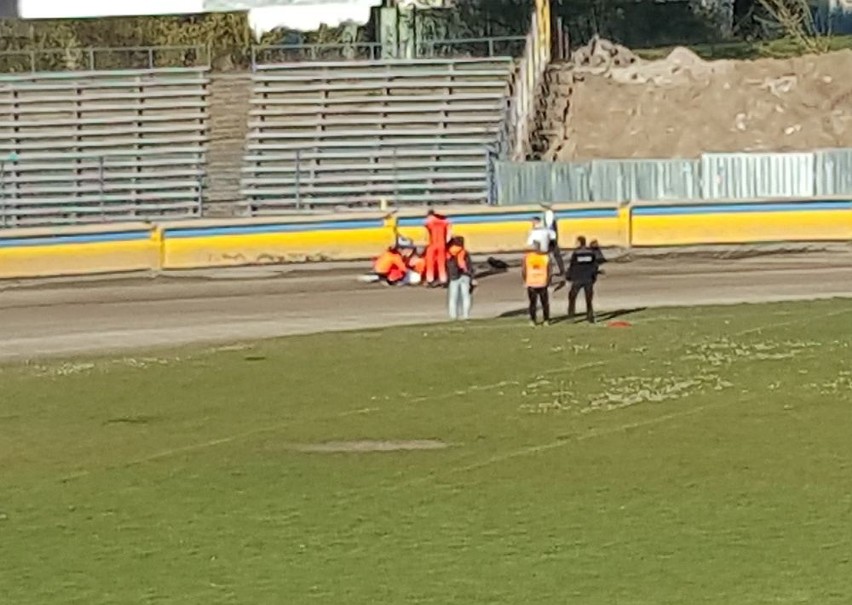 Groźny upadek Maksymiliana Bogdanowicza w Bydgoszczy. Junior Get Well Toruń w szpitalu! [zdjęcia]