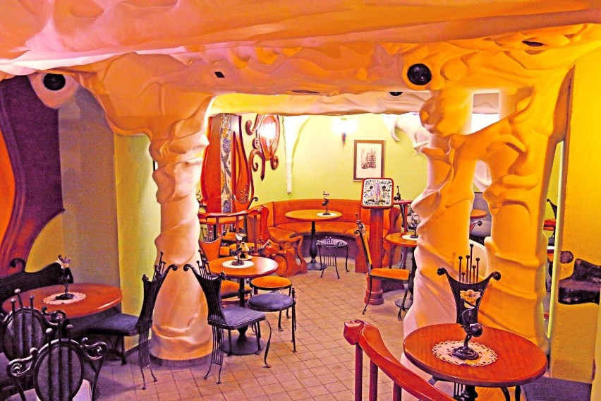Kultowa kawiarnia Gaudi Cafe w Katowicach na sprzedaż za 450...