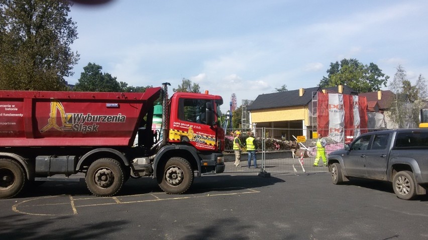 Wesołe Miasteczko bez charakterystycznego napisu