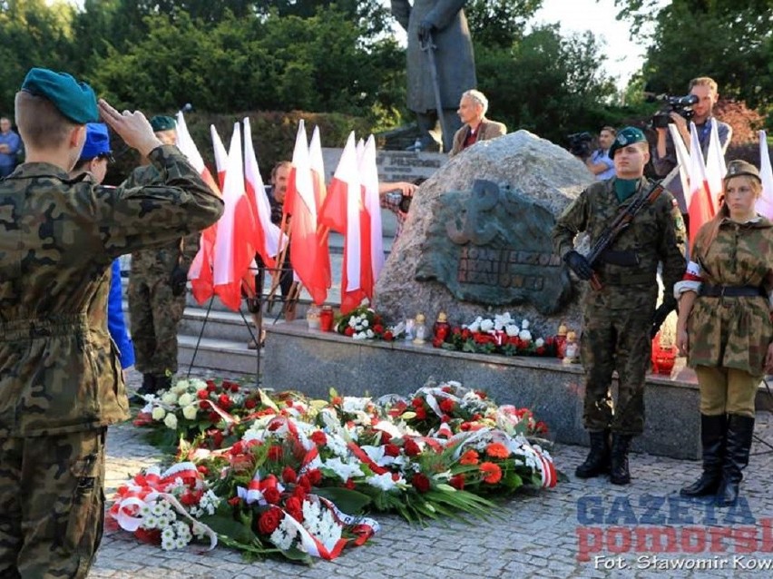 Obchody wybuchu Powstania Warszawskiego w Toruniu [zobacz zdjęcia]