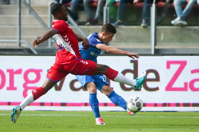 W pierwszym meczu Lech zremisował w Holandii 0:0