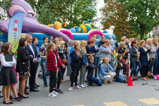 Mieszkańcy osiedla Skorupy i Dojlidy Górne spotkali się w sobotę na osiedlowych festynach. Nie zabrakło atrakcji dla młodszych i starszych. Był też czas na rozmowy z prezydentem Białegostoku, Tadeuszem Truskolaskim.