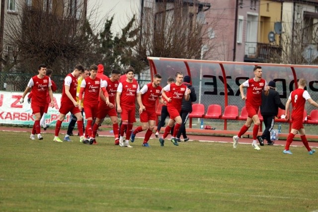 Pilica Białobrzegi zagra u siebie z rezerwami pierwszoligowego ŁKS-u w meczu trzeciej ligi.