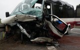Tragiczny wypadek na S1 w Mierzęcicach. Bus zderzył się z osobówką WIDEO+ZDJĘCIA