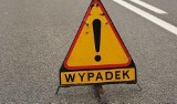 Kraków. Wypadek na skrzyżowaniu ul. Limanowskiego i Na Zjeździe. Zderzenie samochodu z tramwajem