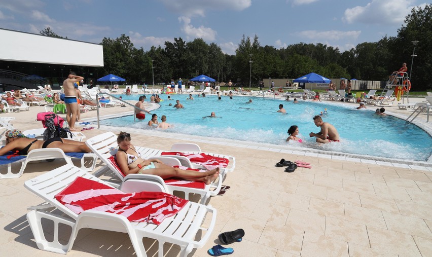 Na basenach już lato. Aquapark Fala i MOSiR 1 czerwca otwierają baseny zewnętrzne