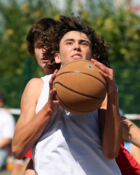 Turniej koszykówki ulicznej Streetball na promenadzie w...