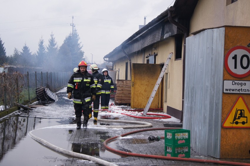 Łęg Tarnowski. Potężny pożar stolarni