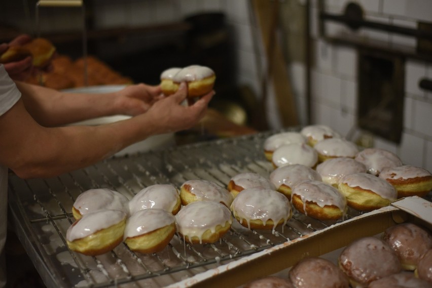 Usmaż pączki z "Pomorską". Duża porcja łatwych przepisów