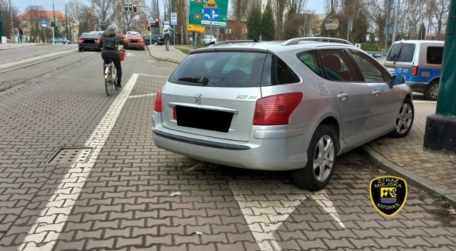 "Wyzwanie parkowanie" to cykliczna akcja Straży Miejskiej w Katowicach mająca na celu walkę z parkowaniem w miejscach niedozwolonych