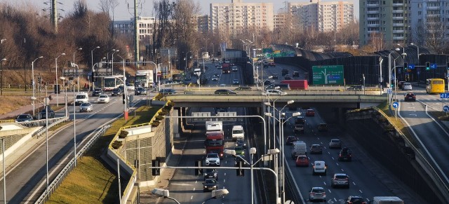 Aleja Roździeńskiego, wylot z tunelu i "zwyczajny" tłok