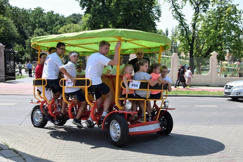 Wielkie rowerowe szaleństwo w Tarnowie w ramach Małopolska Tour 2019 [ZDJĘCIA]