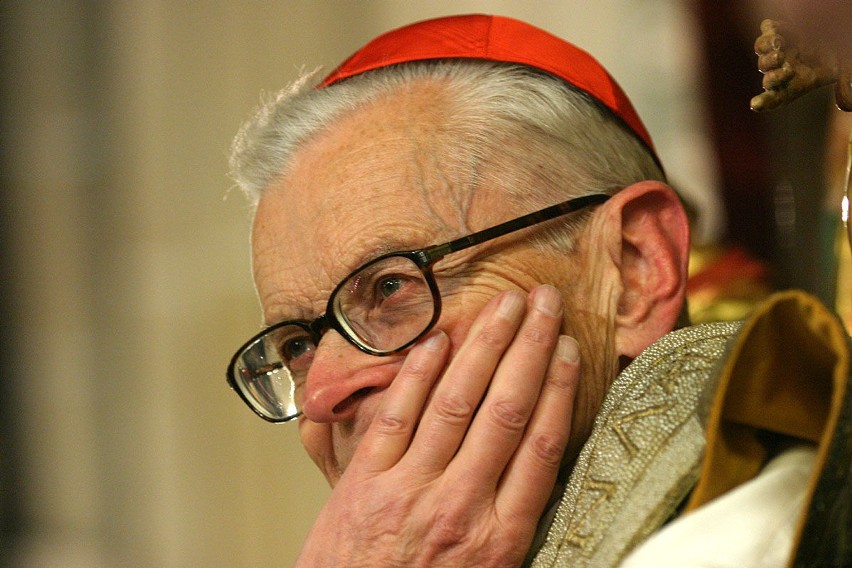 92 lata temu urodził się kardynał Macharski. Niezwykła galeria zdjęć ulubionego kardynała krakowian [GALERIA]