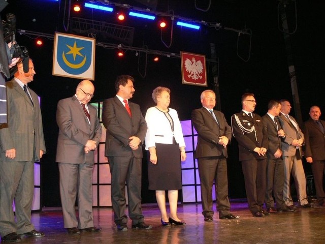 Podczas sesji przyznano także Medal "Zasłużony Tarnobrzeżanin&#8221;. Medal otrzymały osoby działające w różnych dziedzinach, a swoją pracą wpływają na rzecz Tarnobrzega.