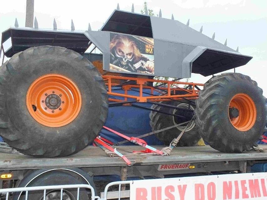 Monster Truck Show w Starachowicach. Niewiarygodne popisy [ZDJĘCIA]