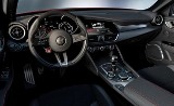 Alfa Romeo Giulia 2015. Wnętrze, deska rozdzielcza