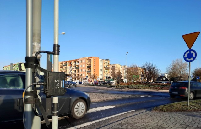 Czarne skrzynki w Zielonej Górze budzą zainteresowanie przechodniów