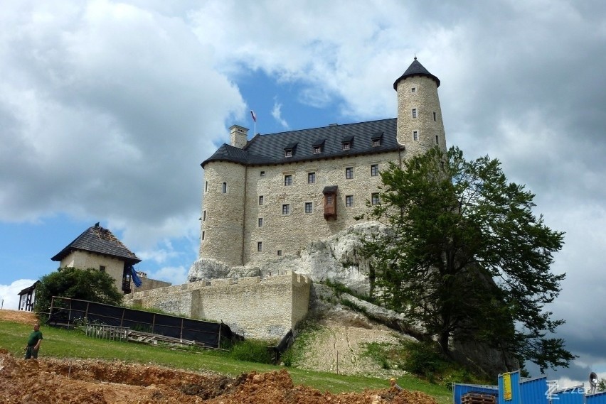 Zamek w Bobolicach tak zmieniał się na przestrzeni lat